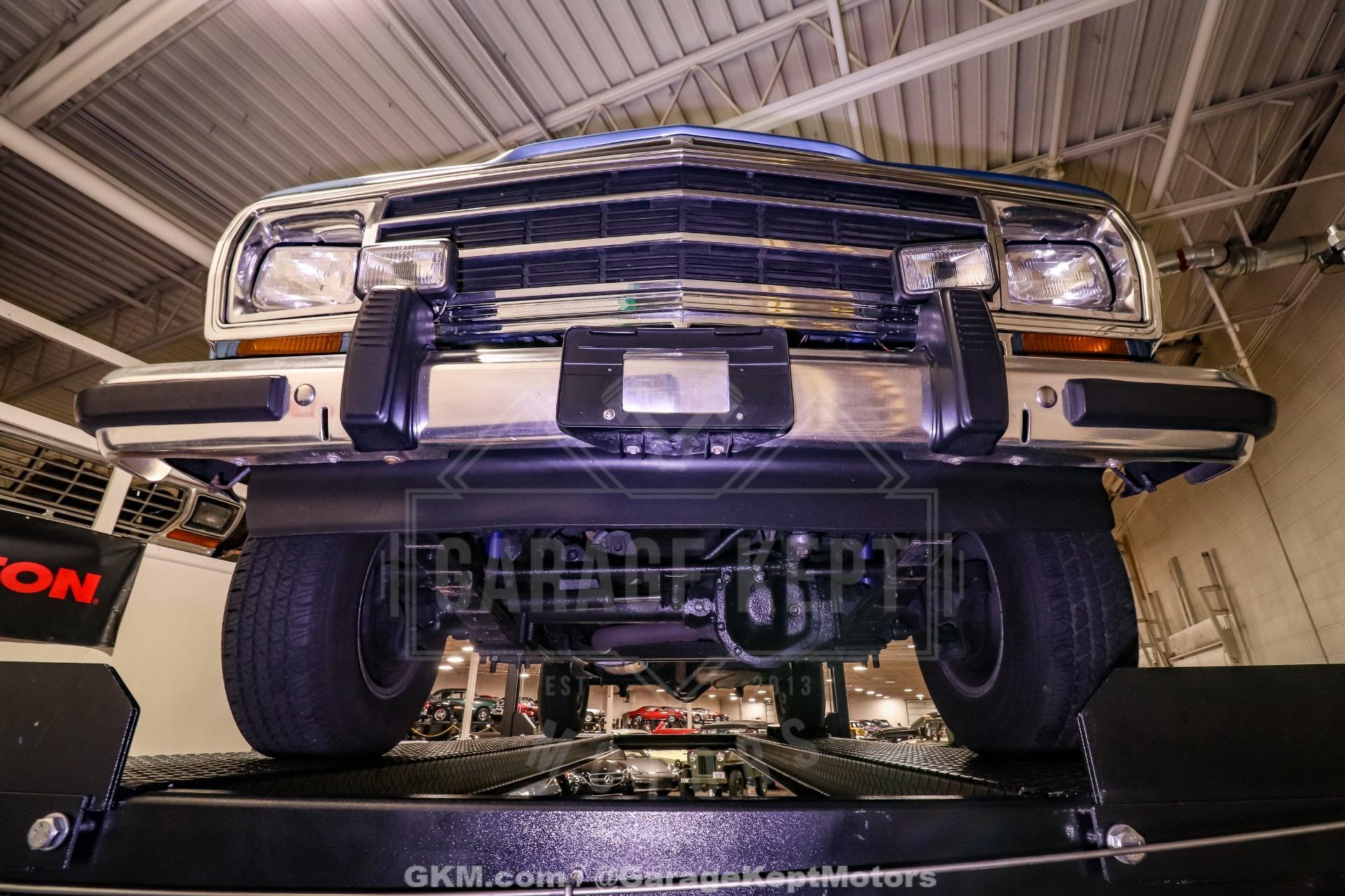 1987 Jeep Grand Wagoneer