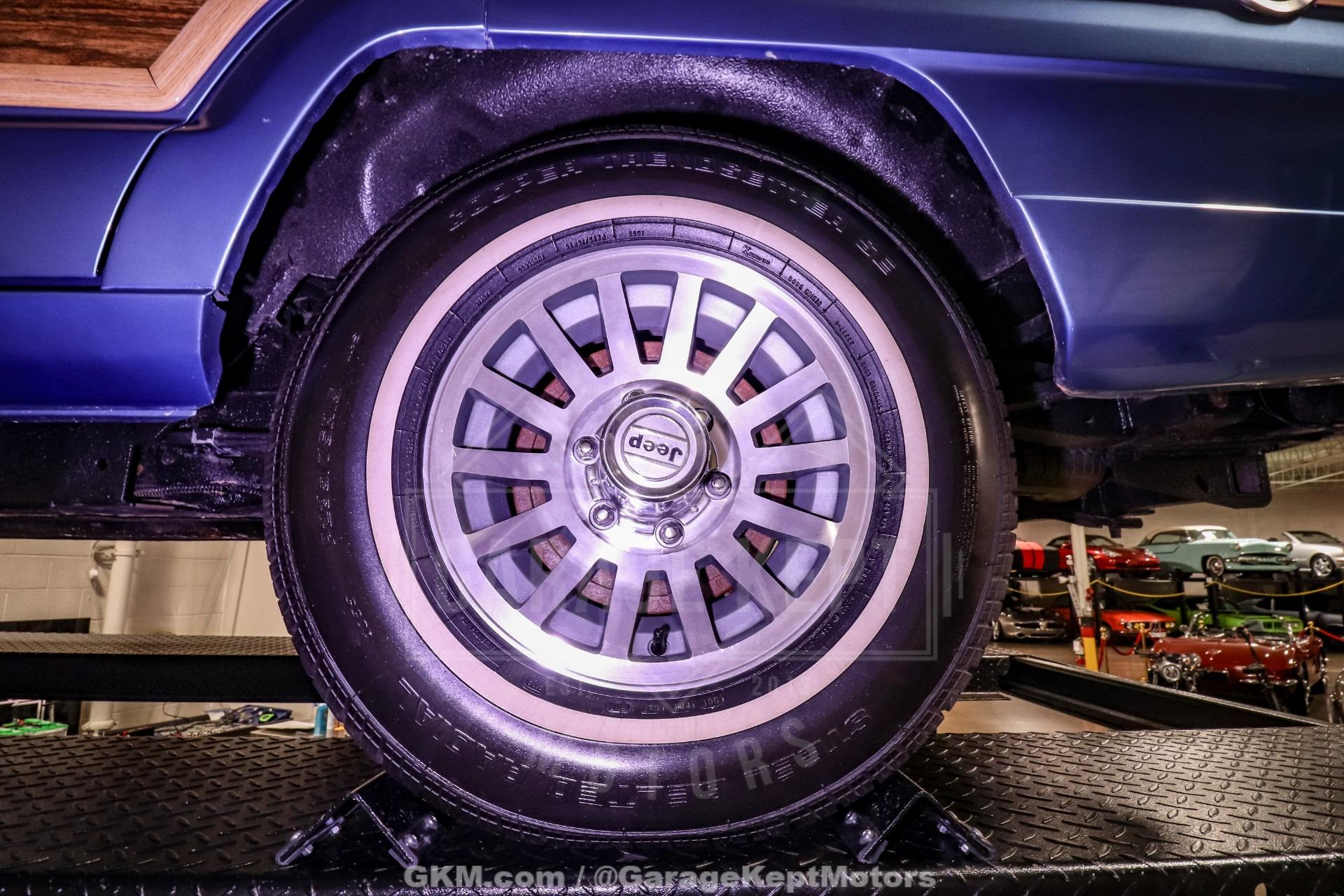 1987 Jeep Grand Wagoneer