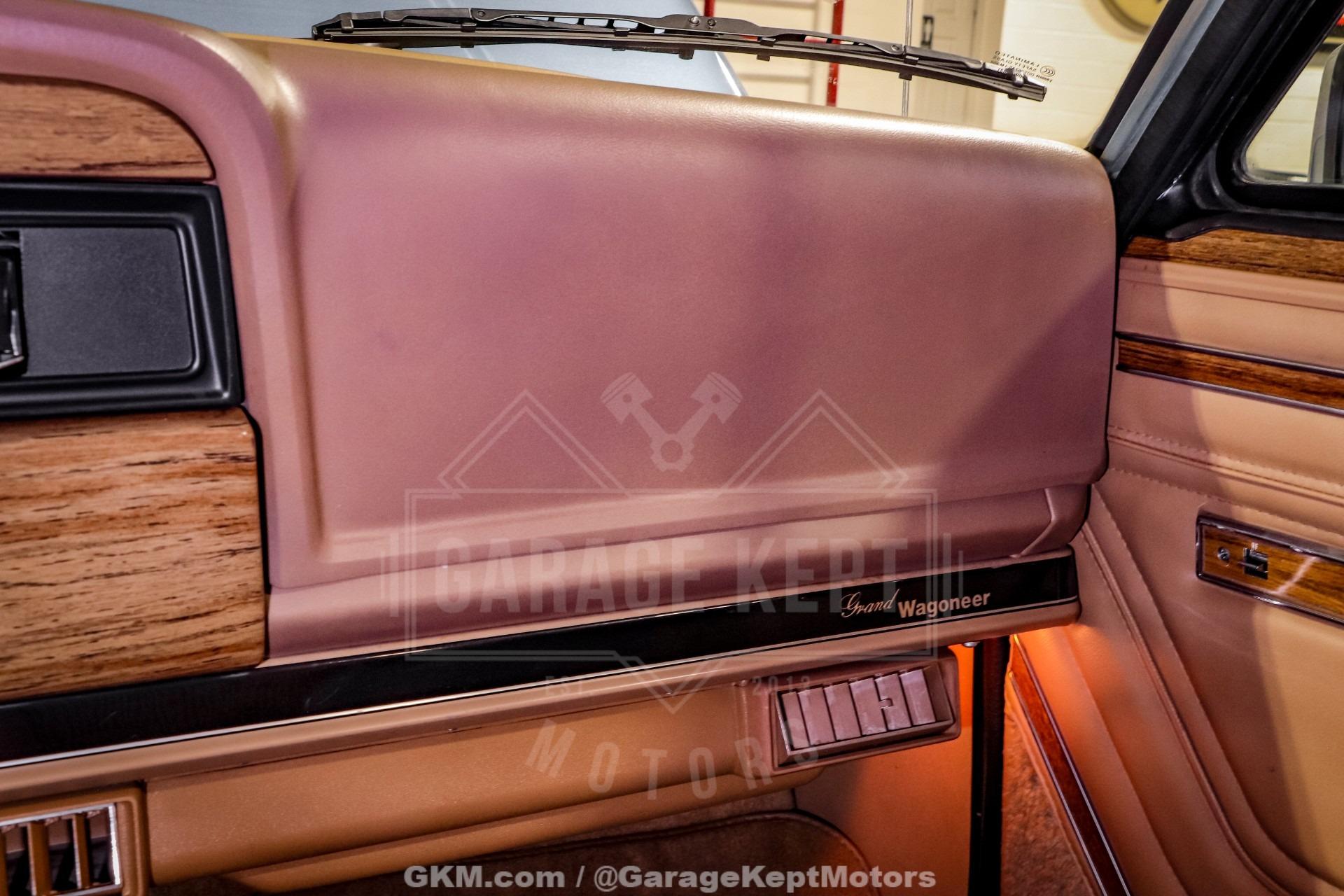 1987 Jeep Grand Wagoneer