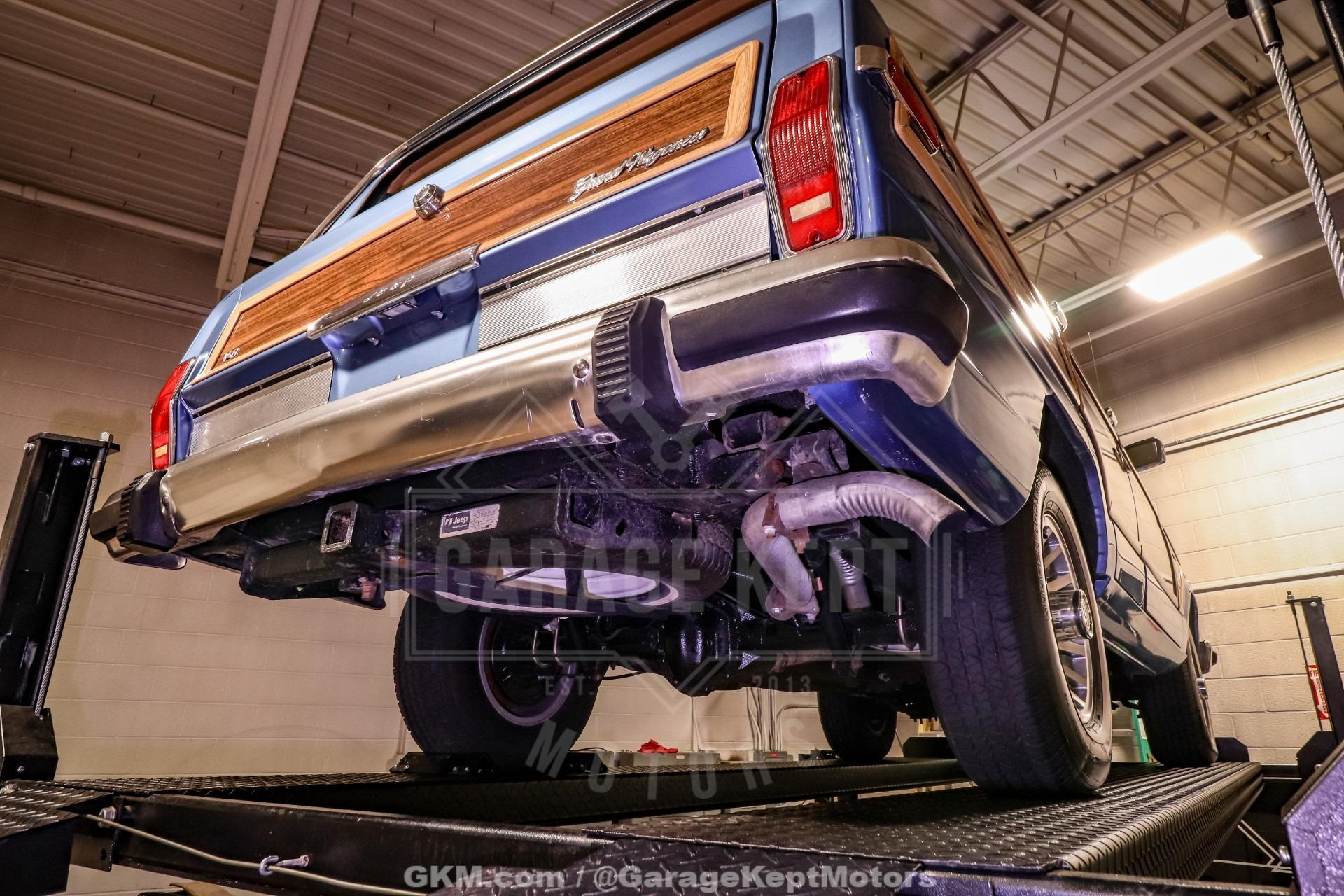 1987 Jeep Grand Wagoneer