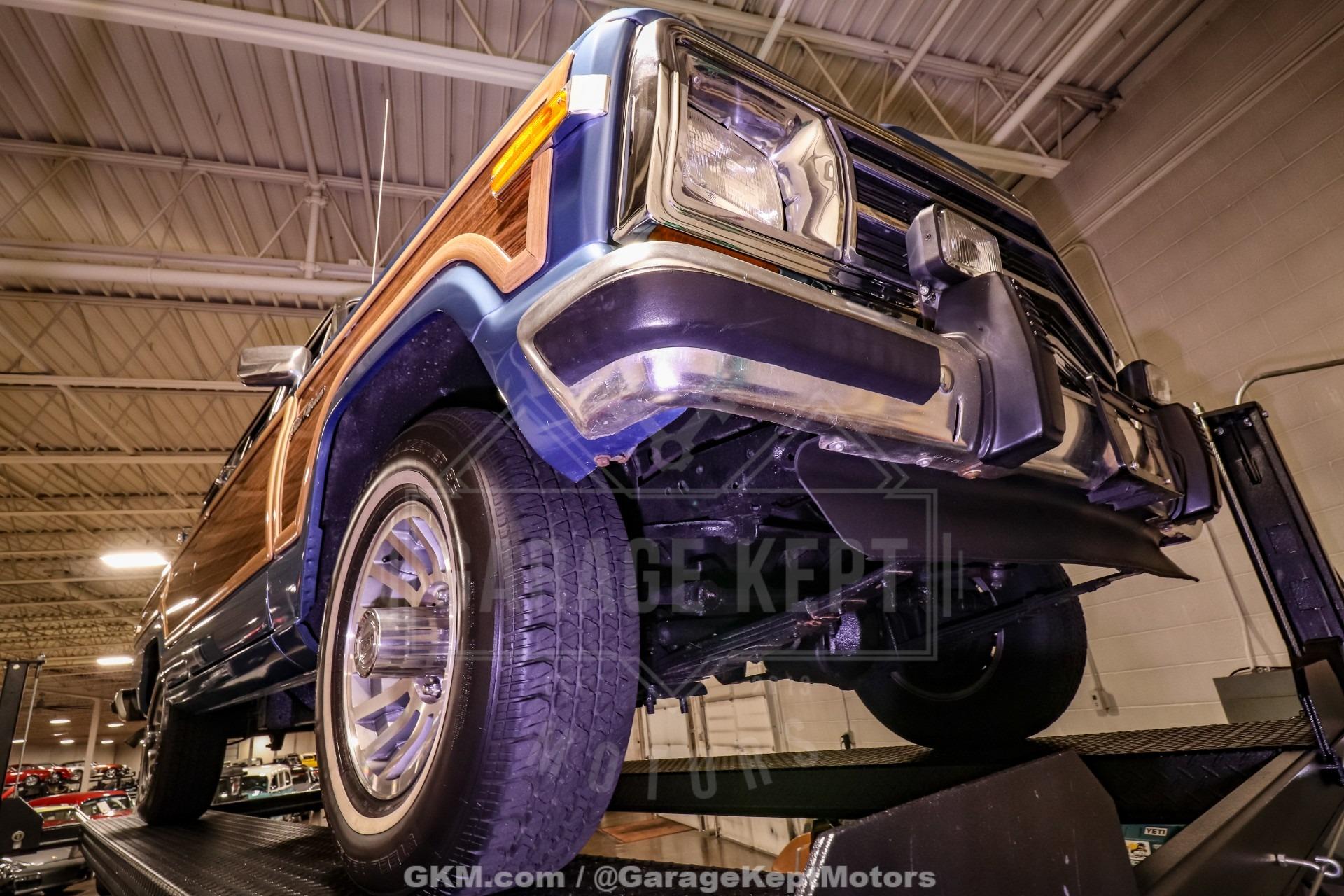 1987 Jeep Grand Wagoneer