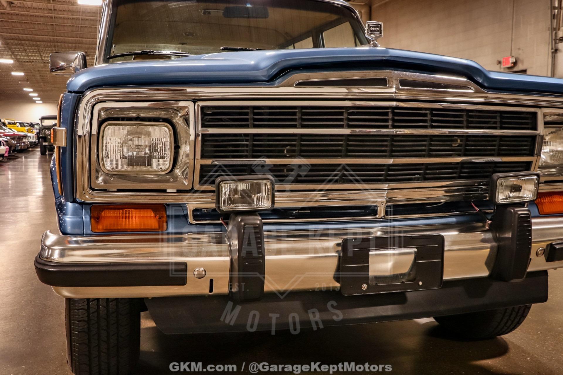 1987 Jeep Grand Wagoneer