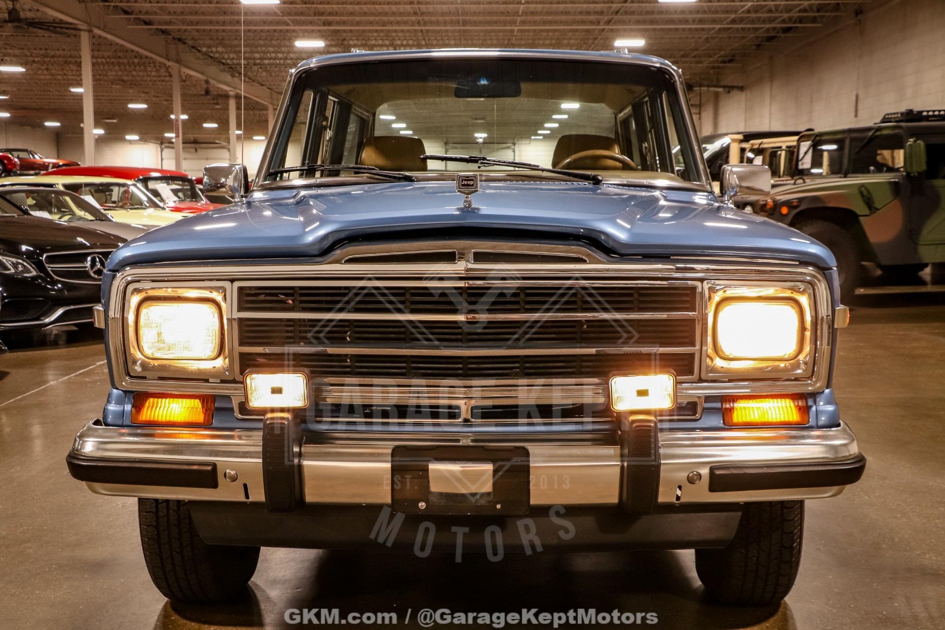 1987 Jeep Grand Wagoneer