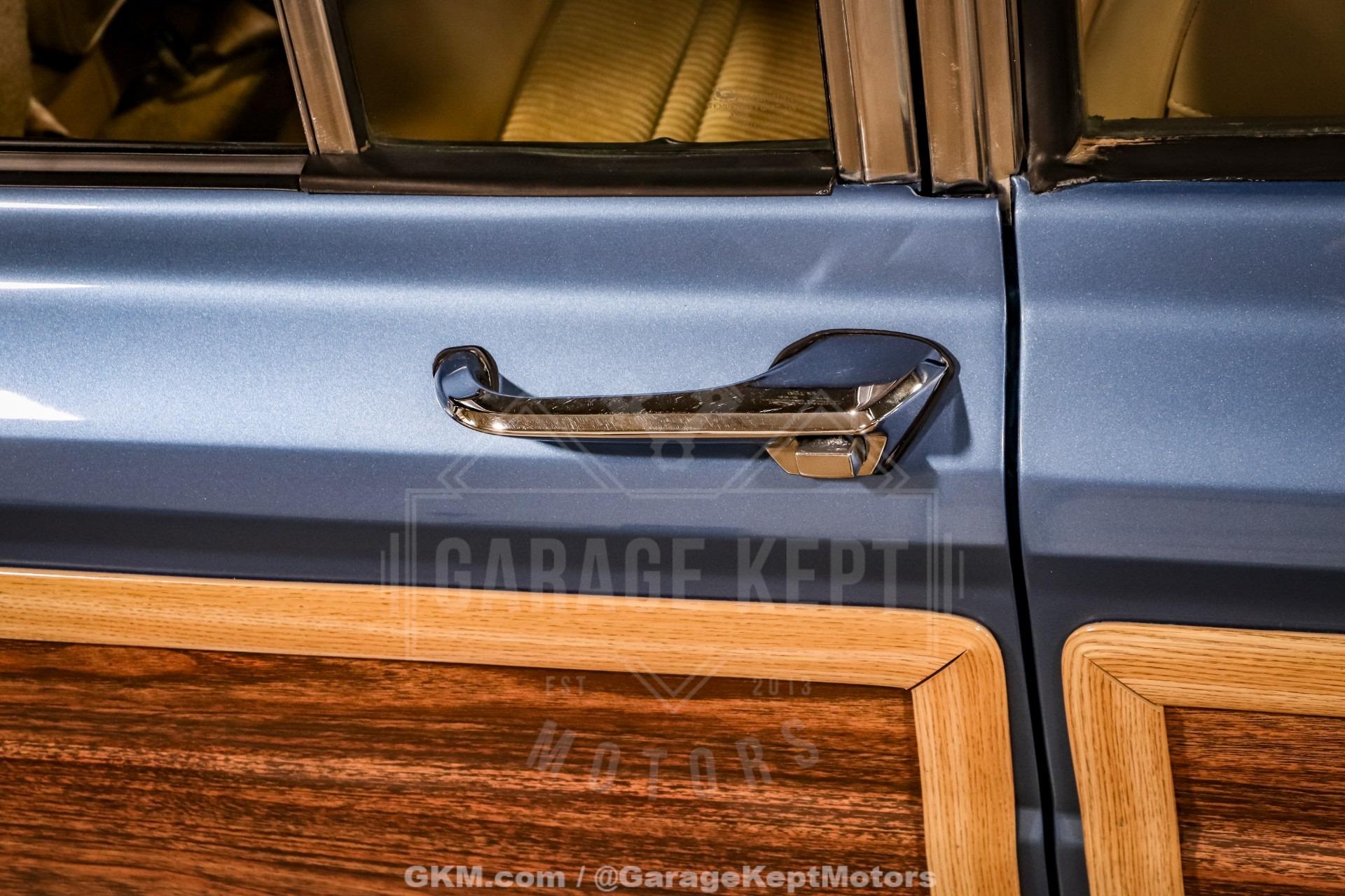 1987 Jeep Grand Wagoneer