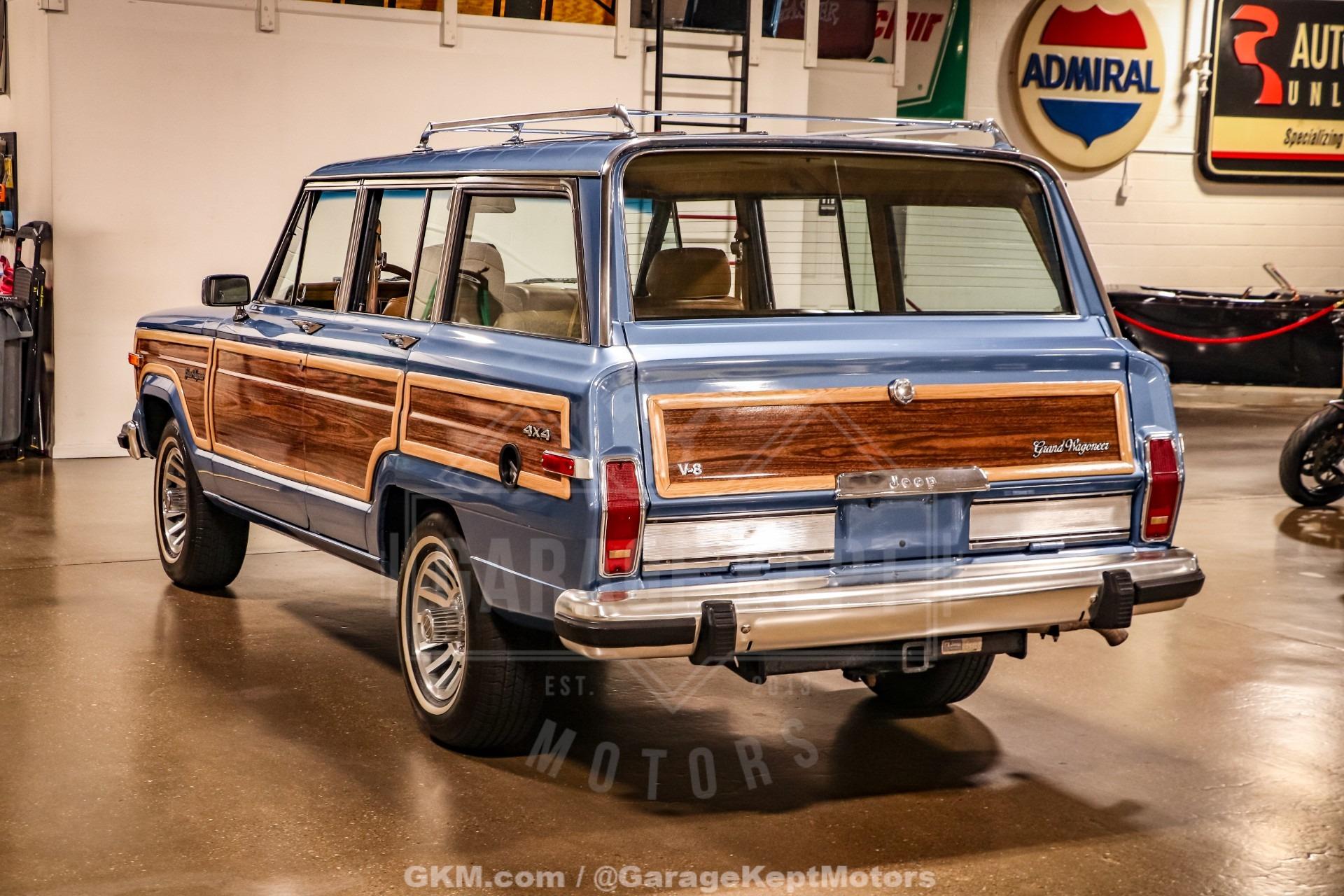 1987 Jeep Grand Wagoneer - 3