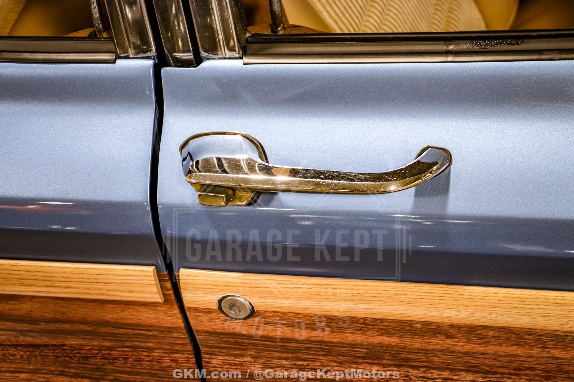 1987 Jeep Grand Wagoneer
