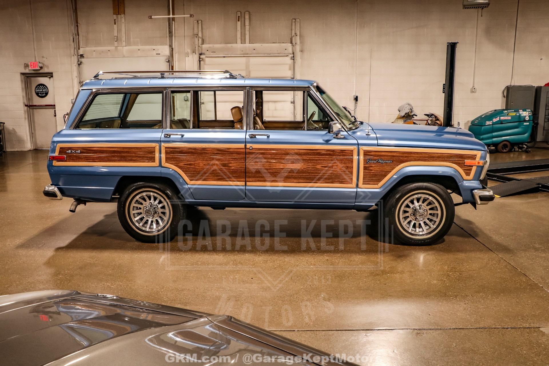 1987 Jeep Grand Wagoneer