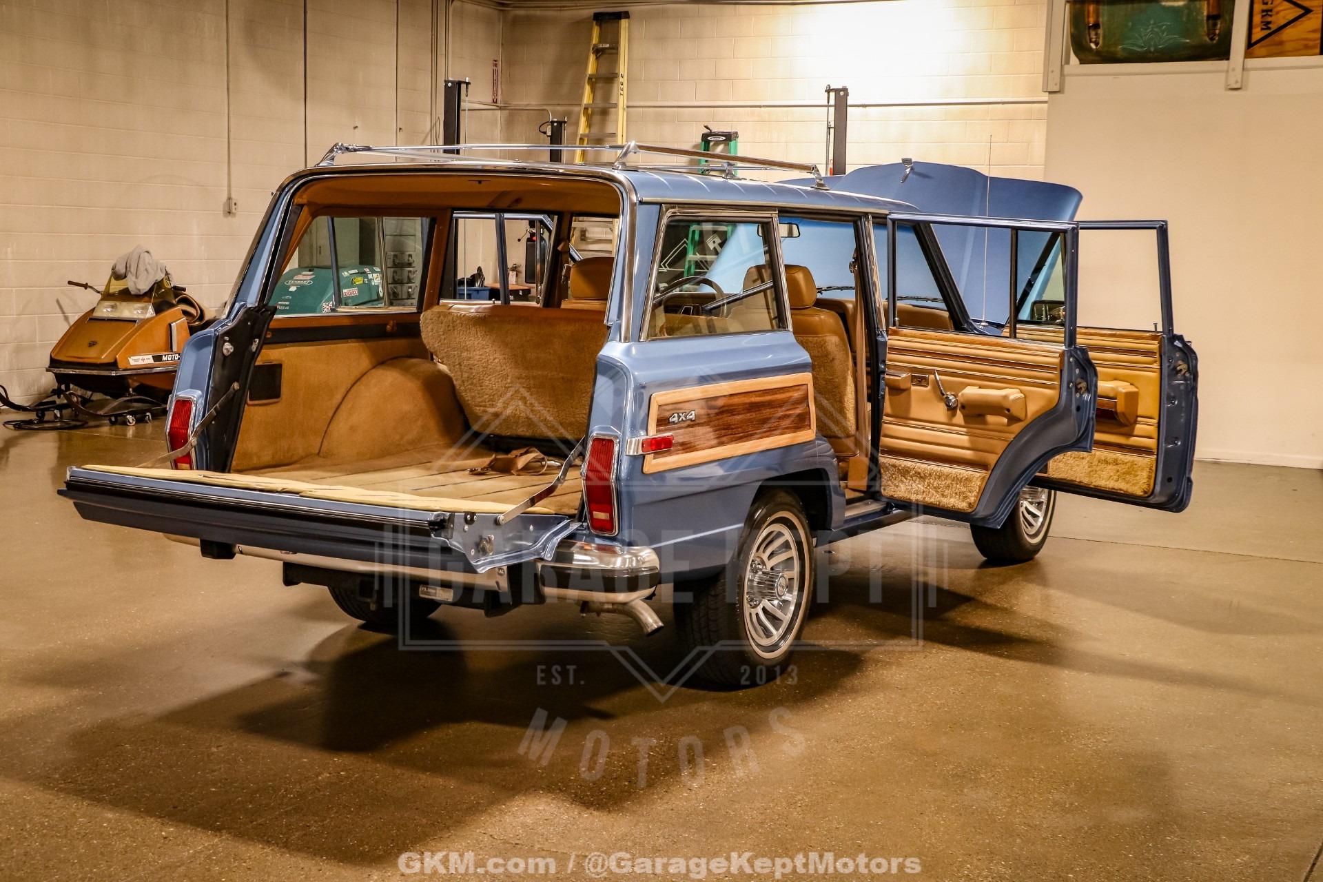 1987 Jeep Grand Wagoneer
