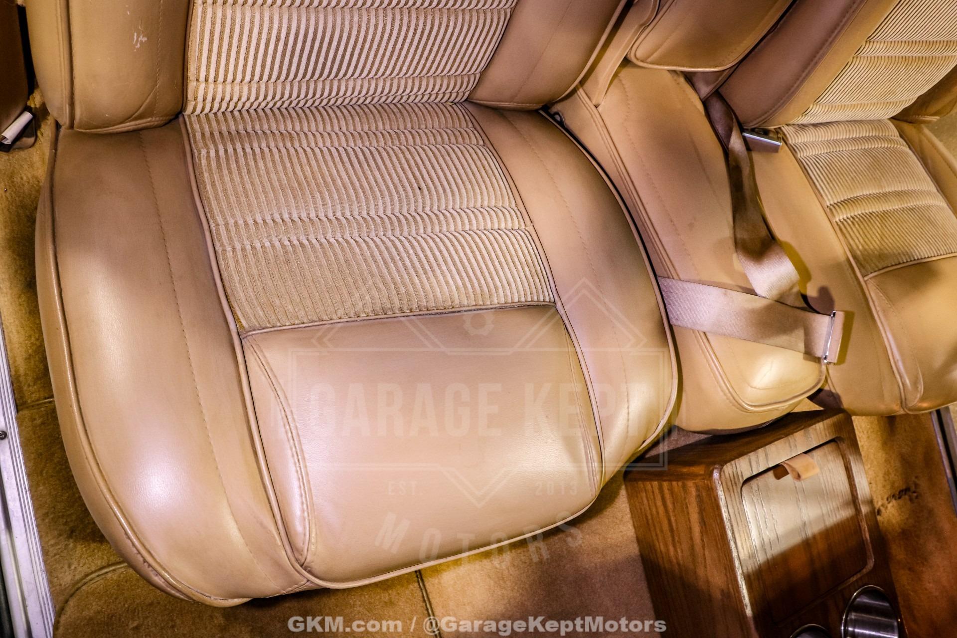1987 Jeep Grand Wagoneer