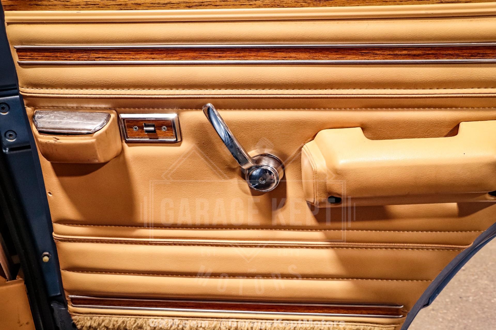1987 Jeep Grand Wagoneer