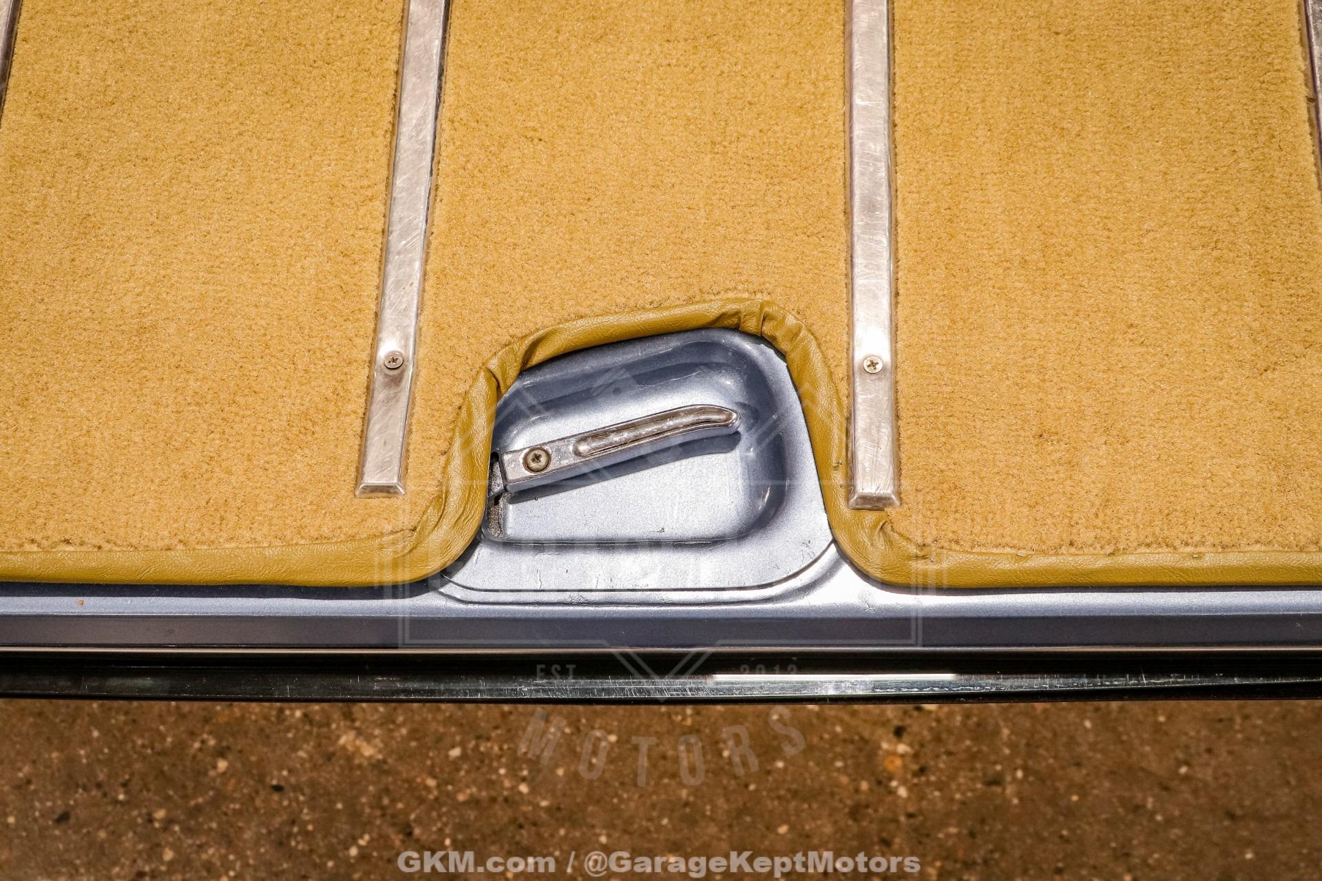 1987 Jeep Grand Wagoneer