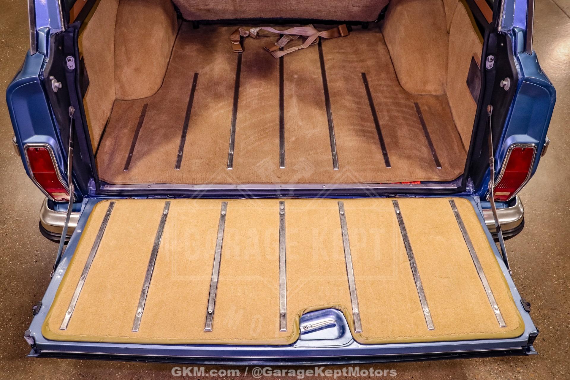 1987 Jeep Grand Wagoneer