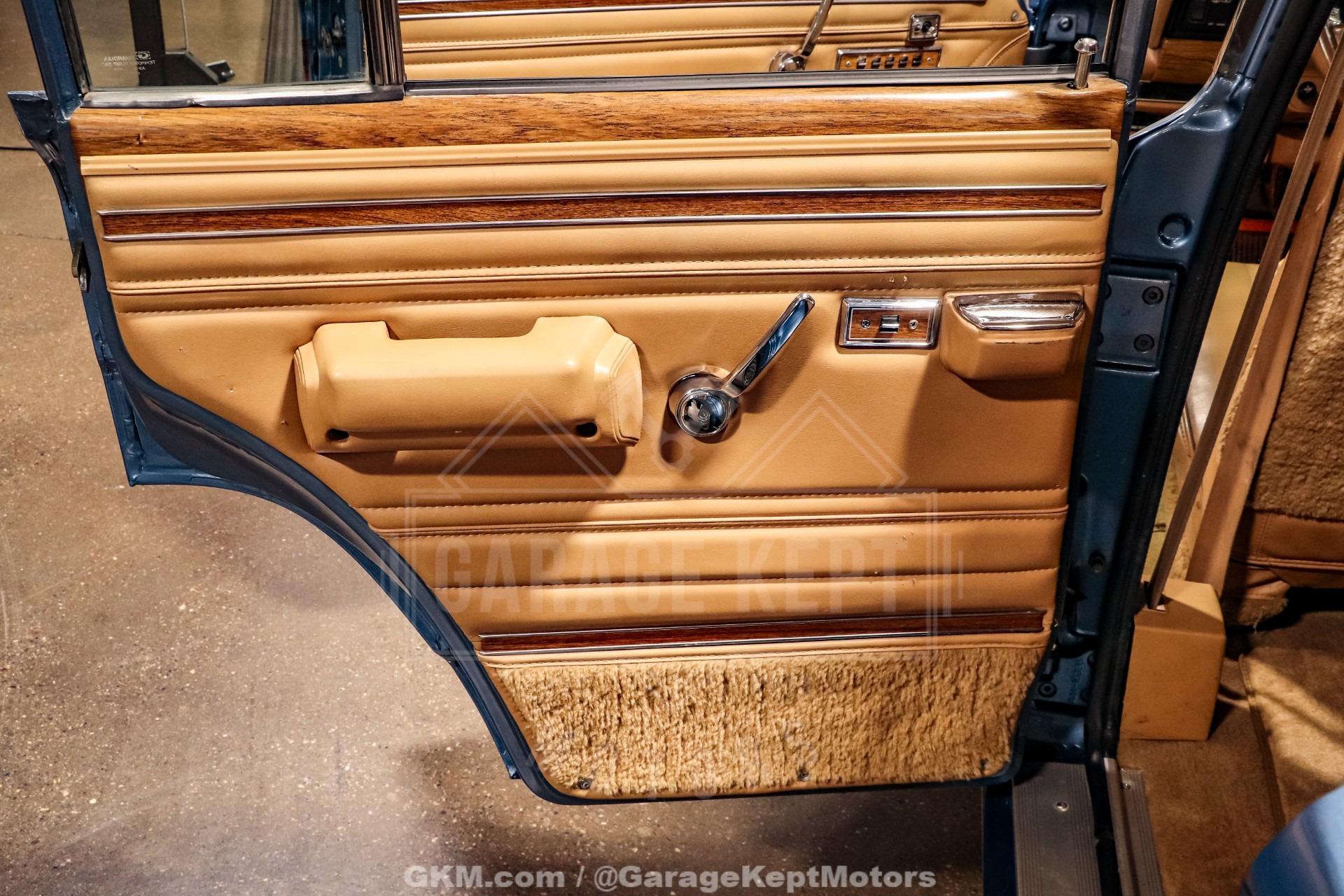 1987 Jeep Grand Wagoneer