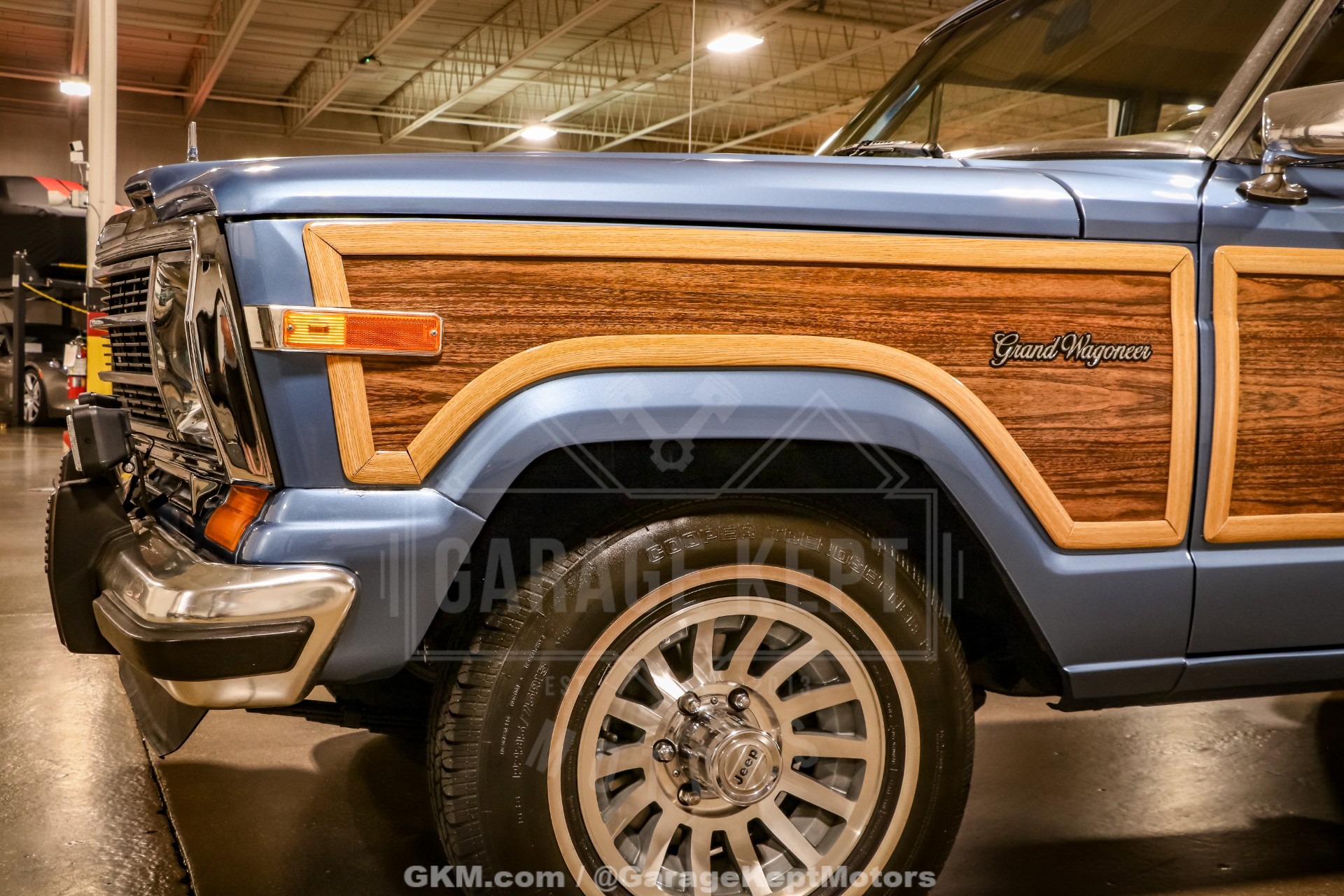1987 Jeep Grand Wagoneer