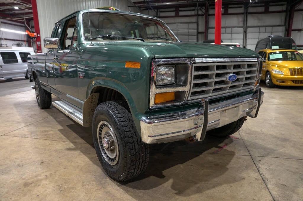52k-Mile 1986 Ford F-250 4x4