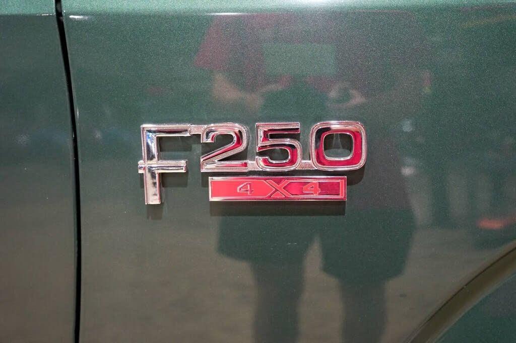 52k-Mile 1986 Ford F-250 4x4