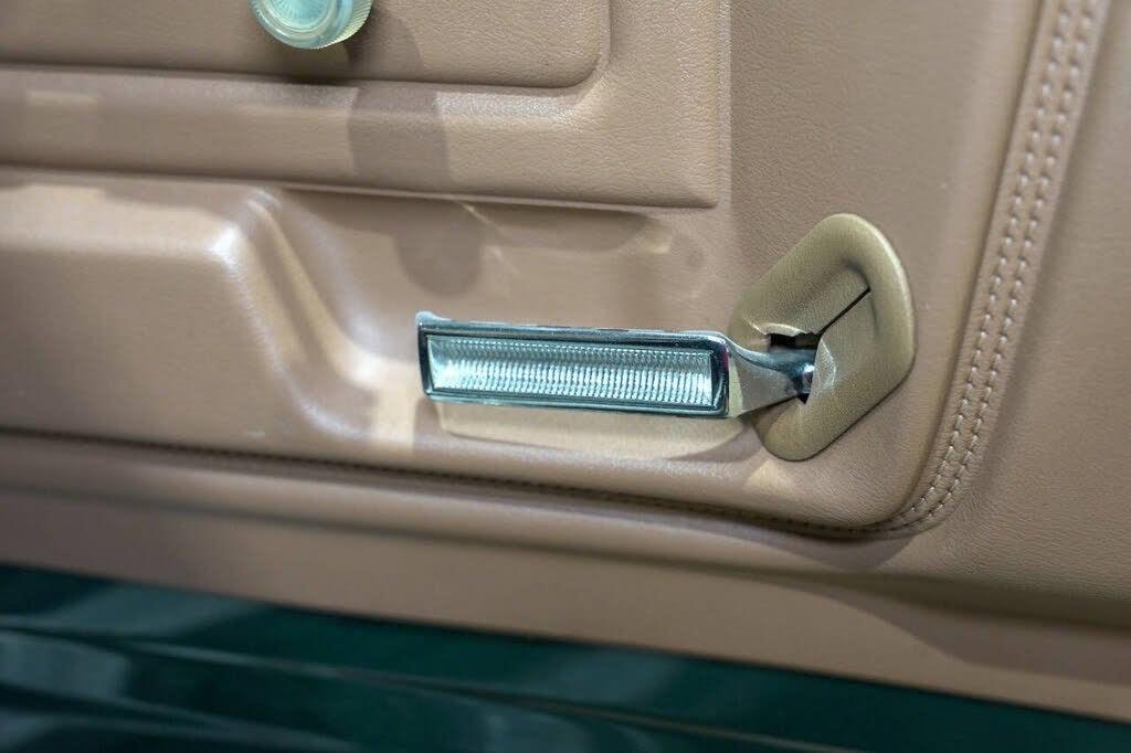 52k-Mile 1986 Ford F-250 4x4