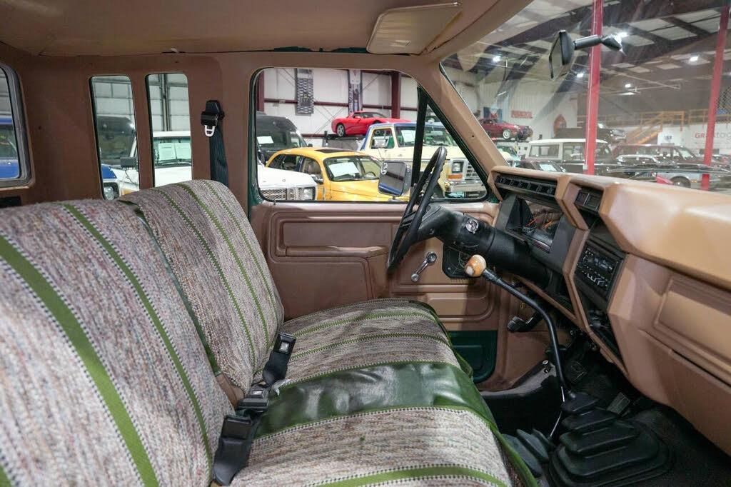 52k-Mile 1986 Ford F-250 4x4