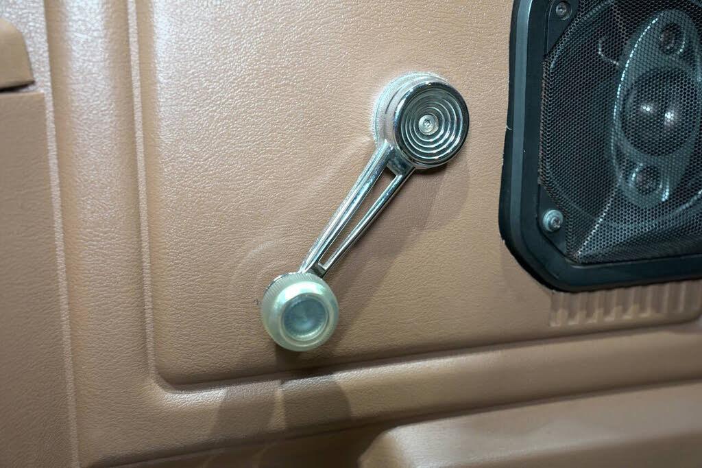 52k-Mile 1986 Ford F-250 4x4