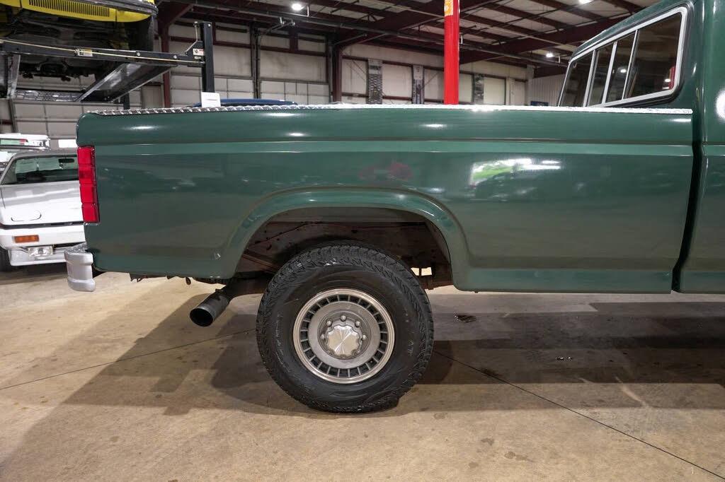 52k-Mile 1986 Ford F-250 4x4