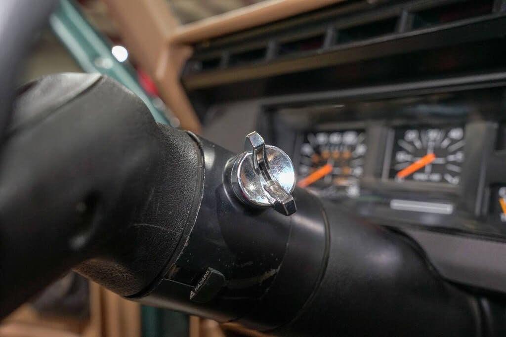 52k-Mile 1986 Ford F-250 4x4