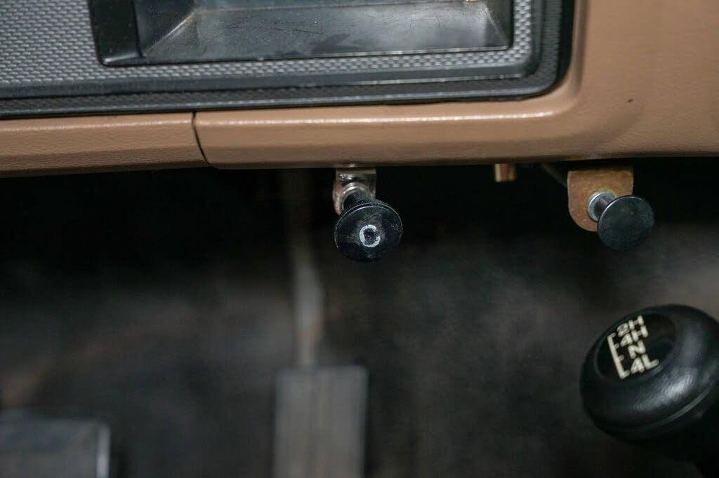 52k-Mile 1986 Ford F-250 4x4