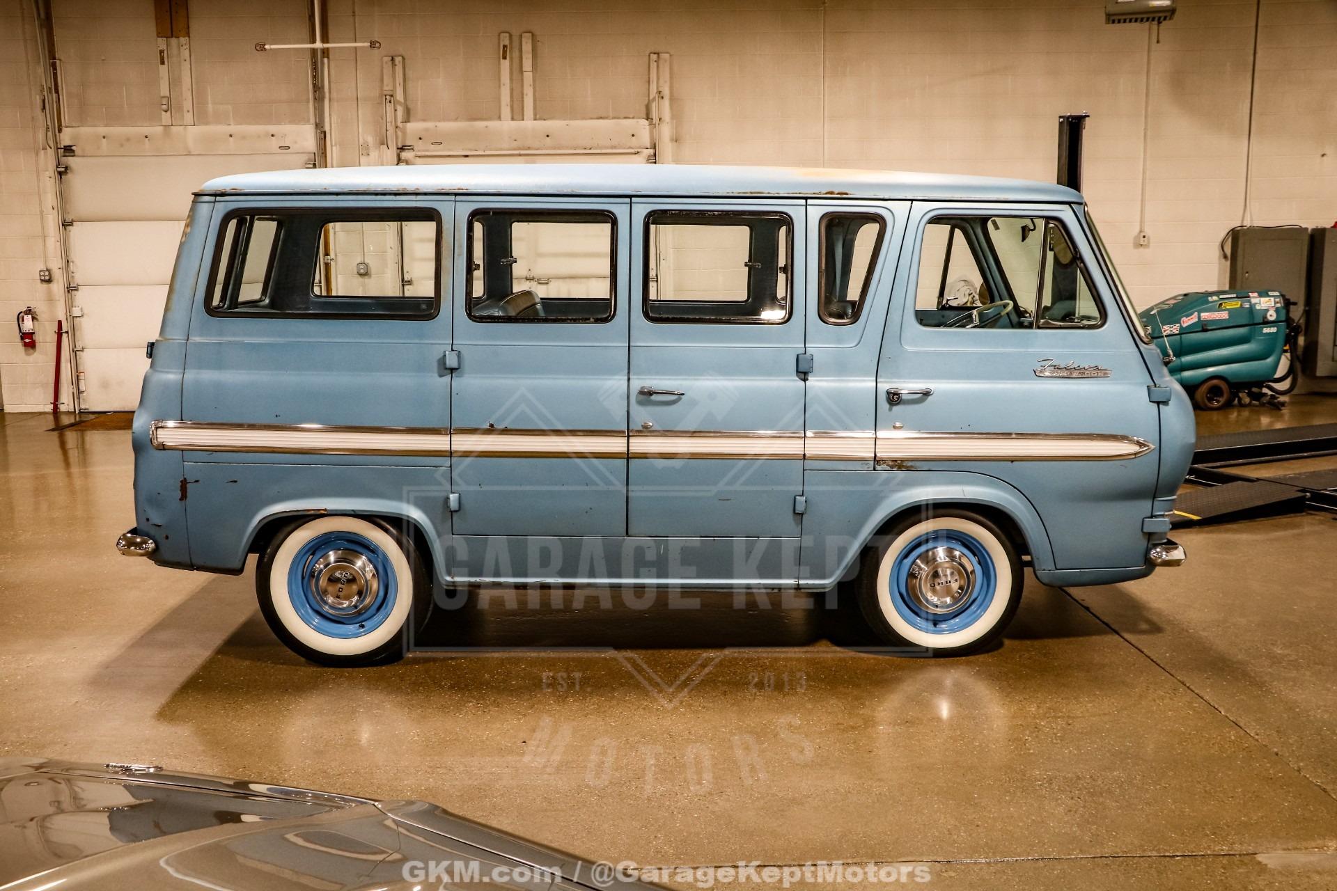 1962 Ford Falcon Club Wagon - 2
