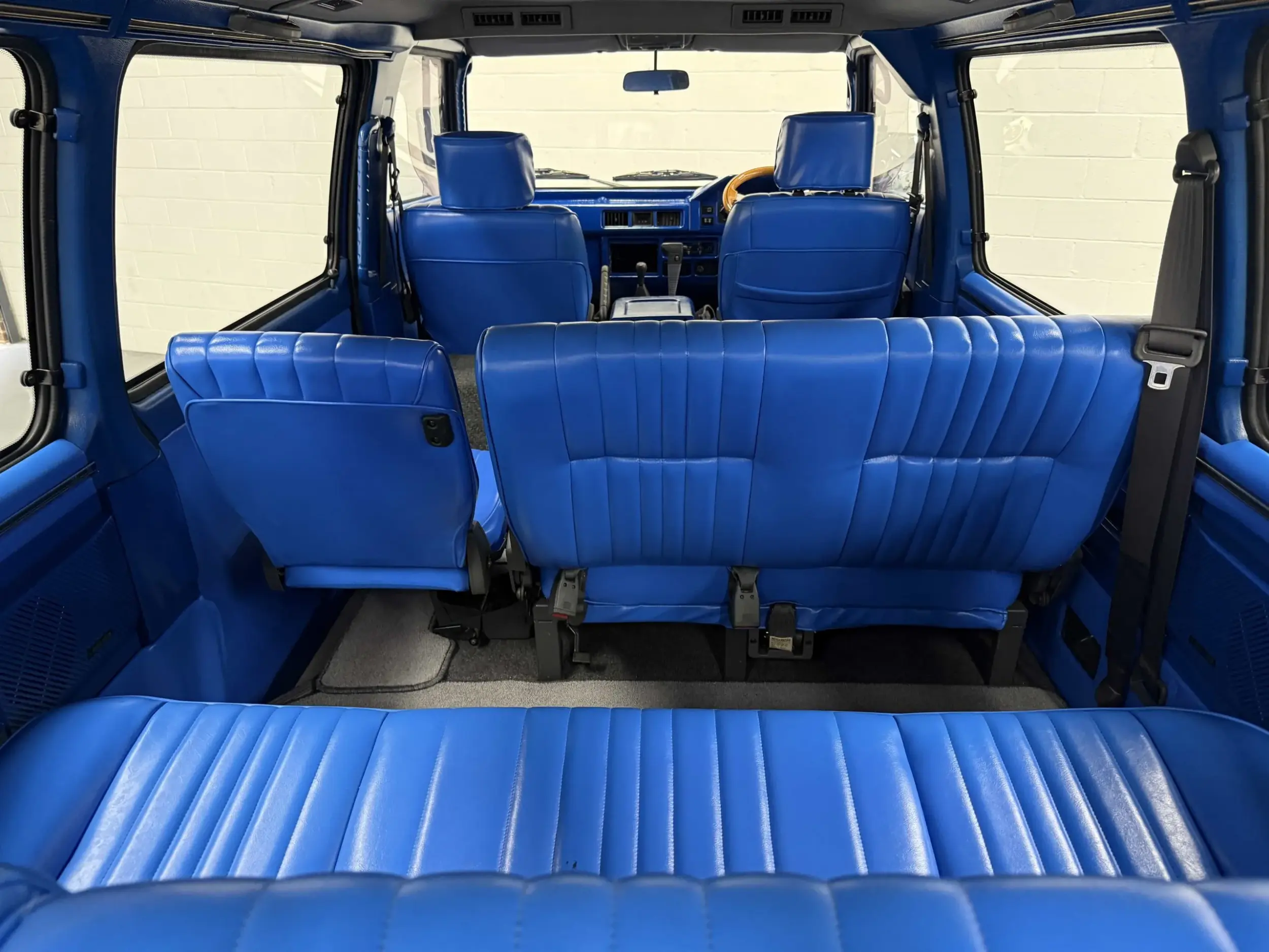 Lifted 1993 Mitsubishi Delica L300