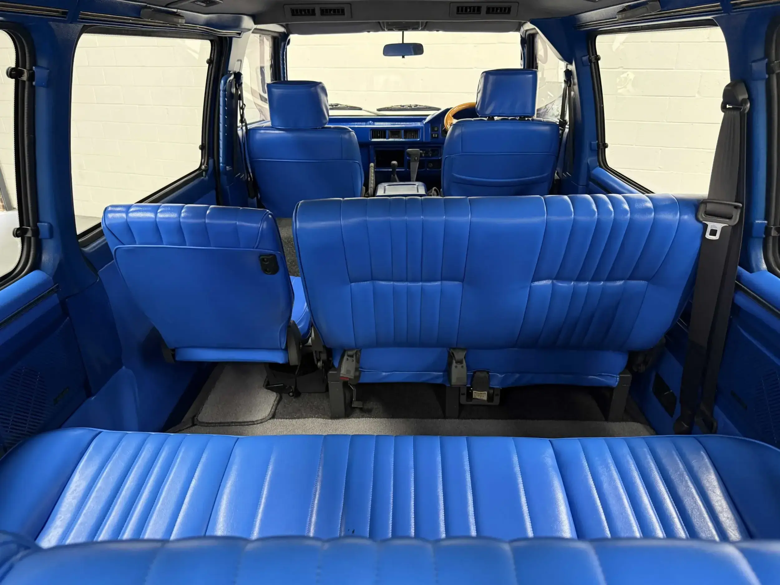 Lifted 1993 Mitsubishi Delica L300