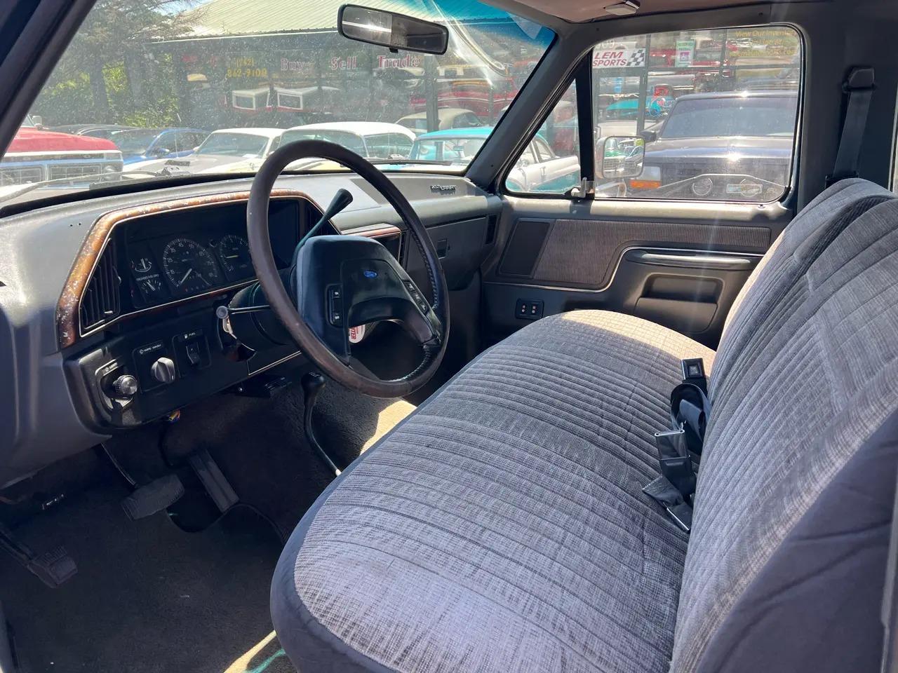 1991 Ford F-250 XLT Lariat - 5
