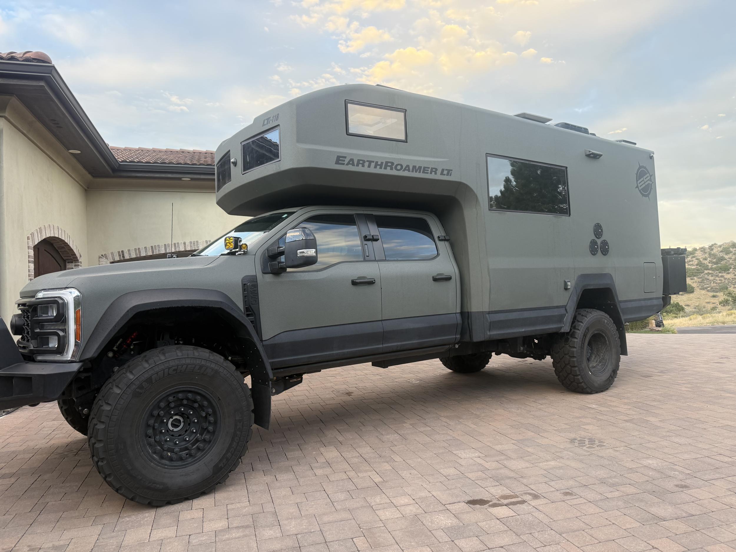 2023 EarthRoamer XV-LTi 118 - 2