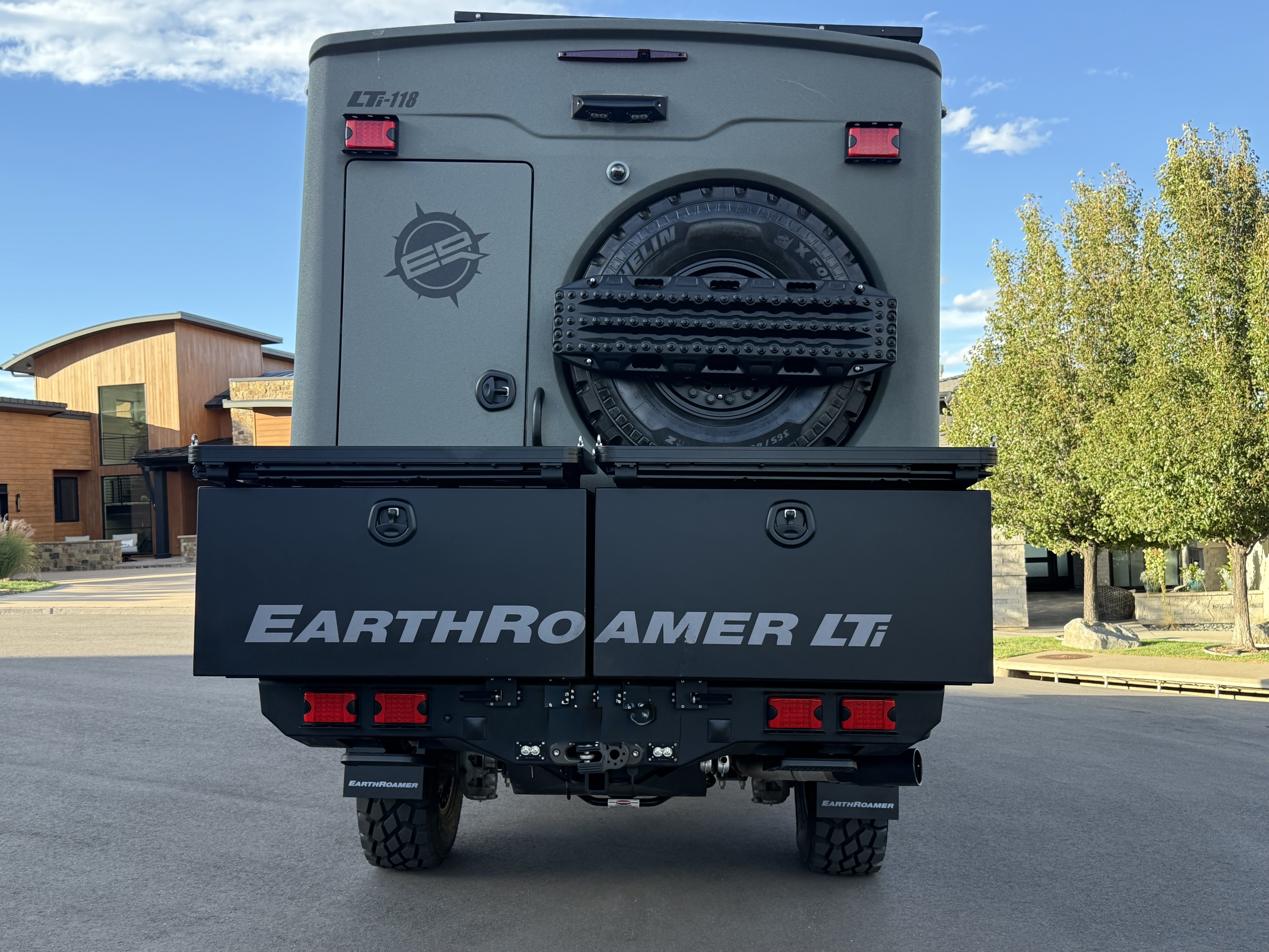 2023 EarthRoamer XV-LTi 118
