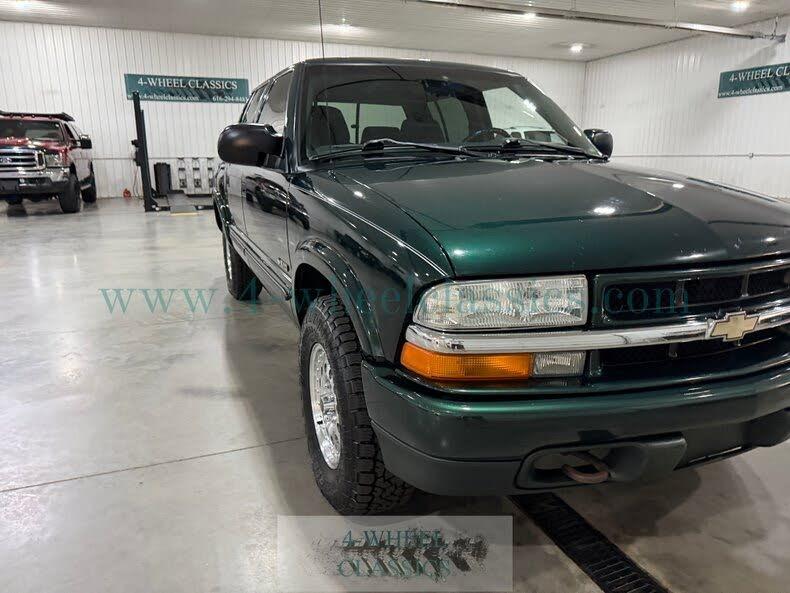 2003 Chevrolet S-10 LS