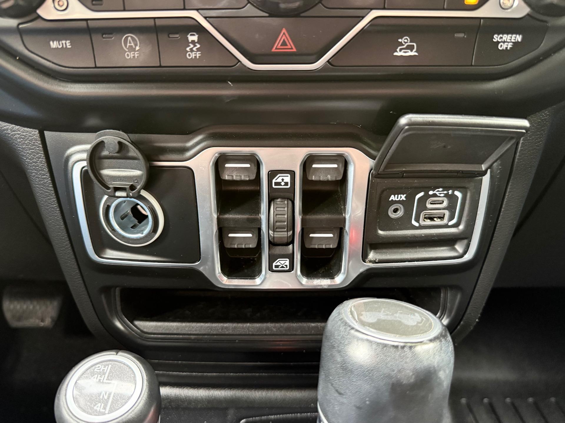 2021 Jeep Wrangler Unlimited Sahara Altitude
