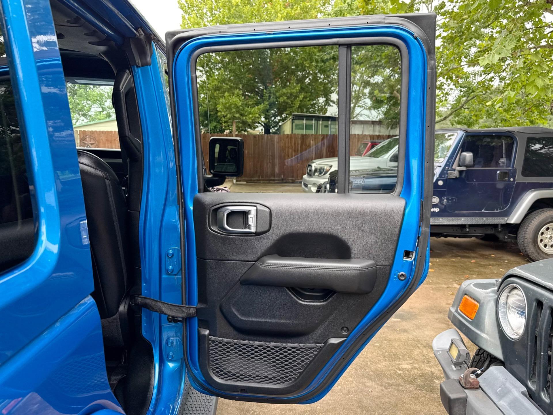 2021 Jeep Wrangler Unlimited Sahara Altitude