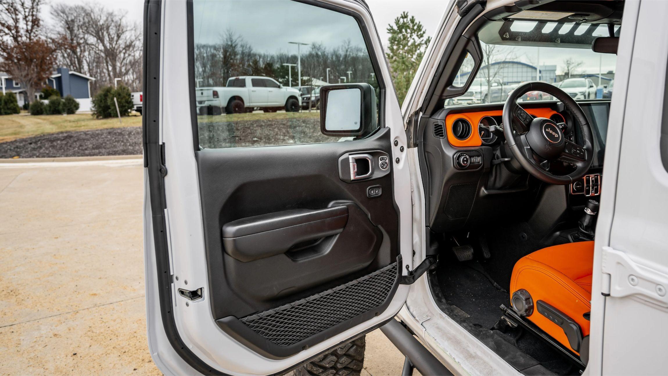 Sold: 2021 Jeep Gladiator Sport 6×4