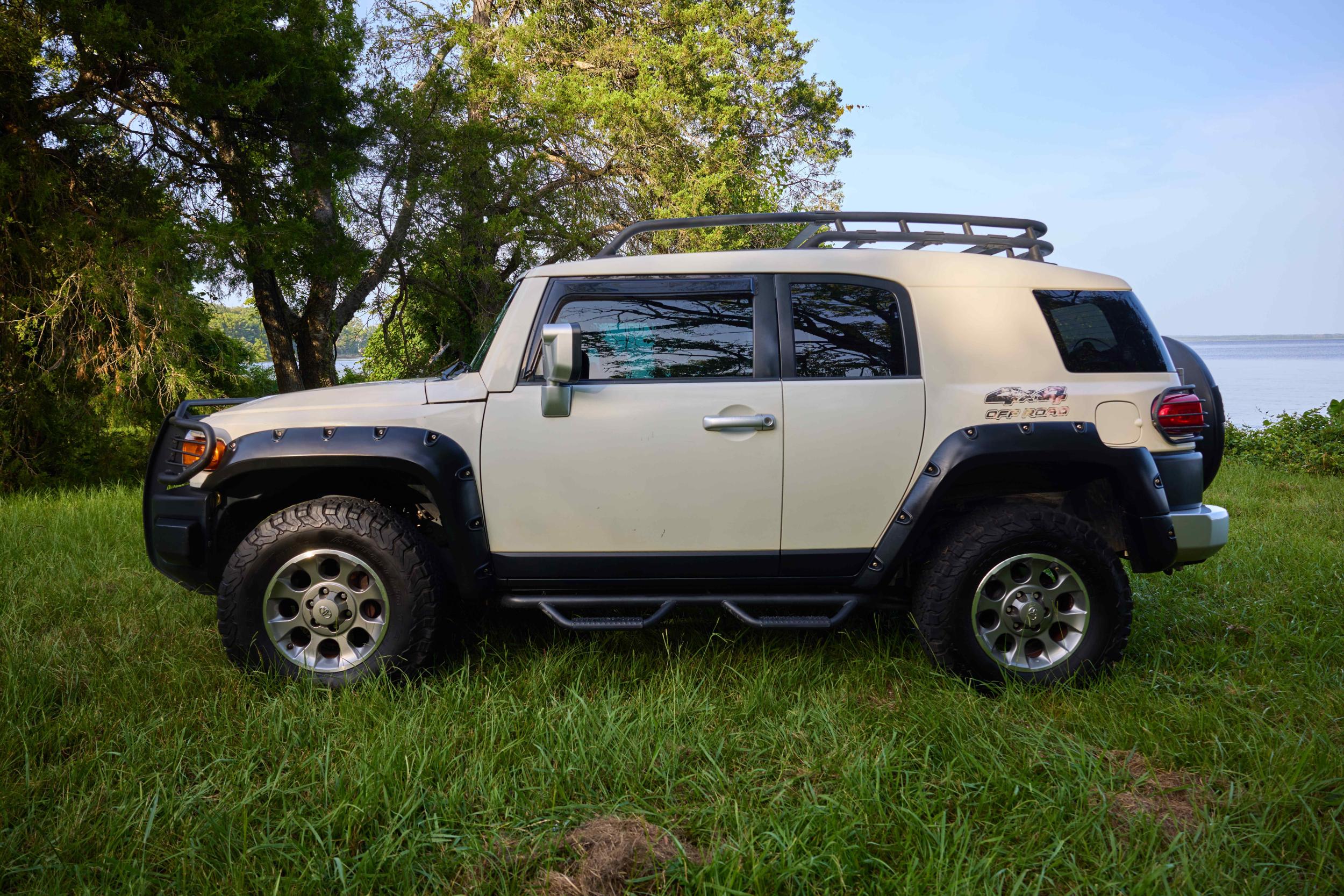 2011 Toyota FJ Cruiser - 2