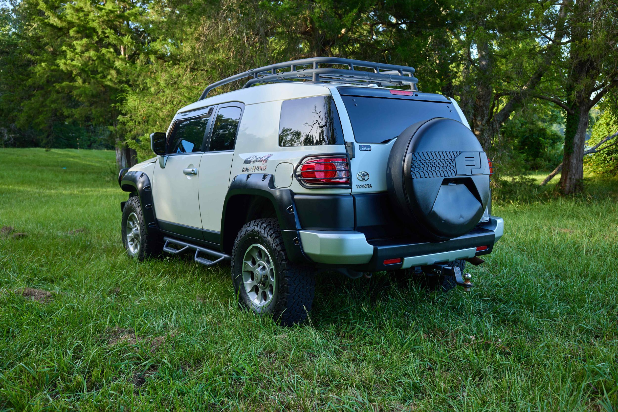 2011 Toyota FJ Cruiser - 3
