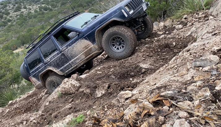 Heavily-Modified 2000 Jeep Cherokee Sport - 2