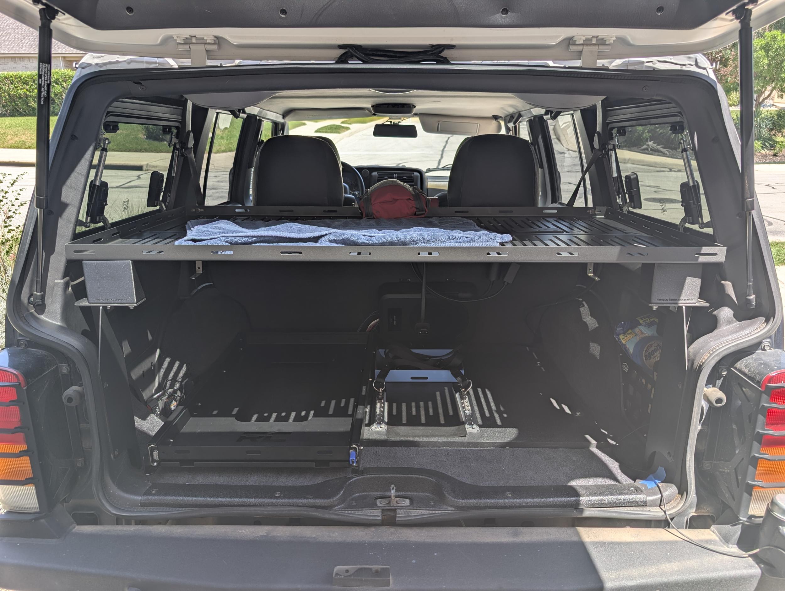 Heavily-Modified 2000 Jeep Cherokee Sport