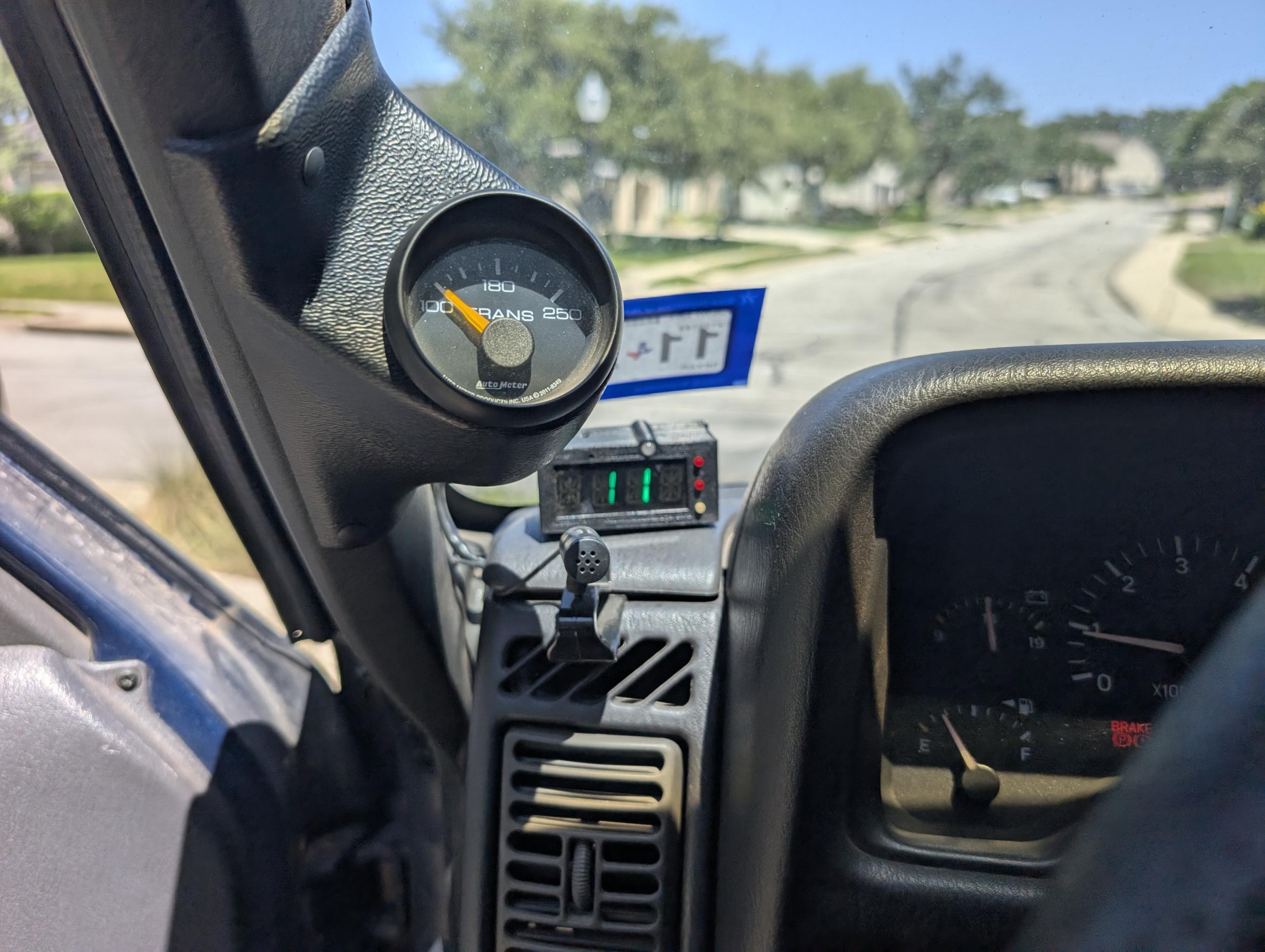 Heavily-Modified 2000 Jeep Cherokee Sport