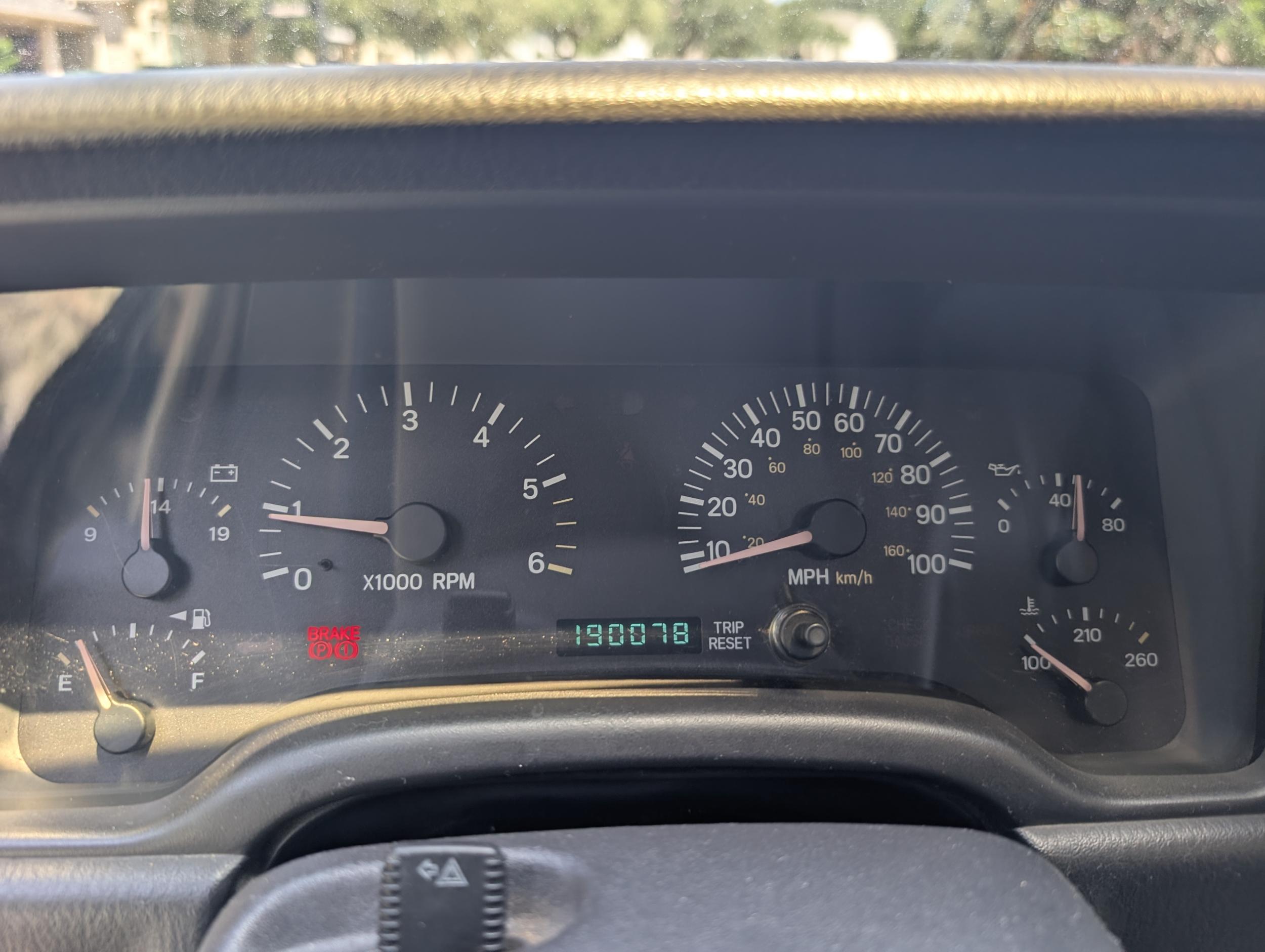 Heavily-Modified 2000 Jeep Cherokee Sport