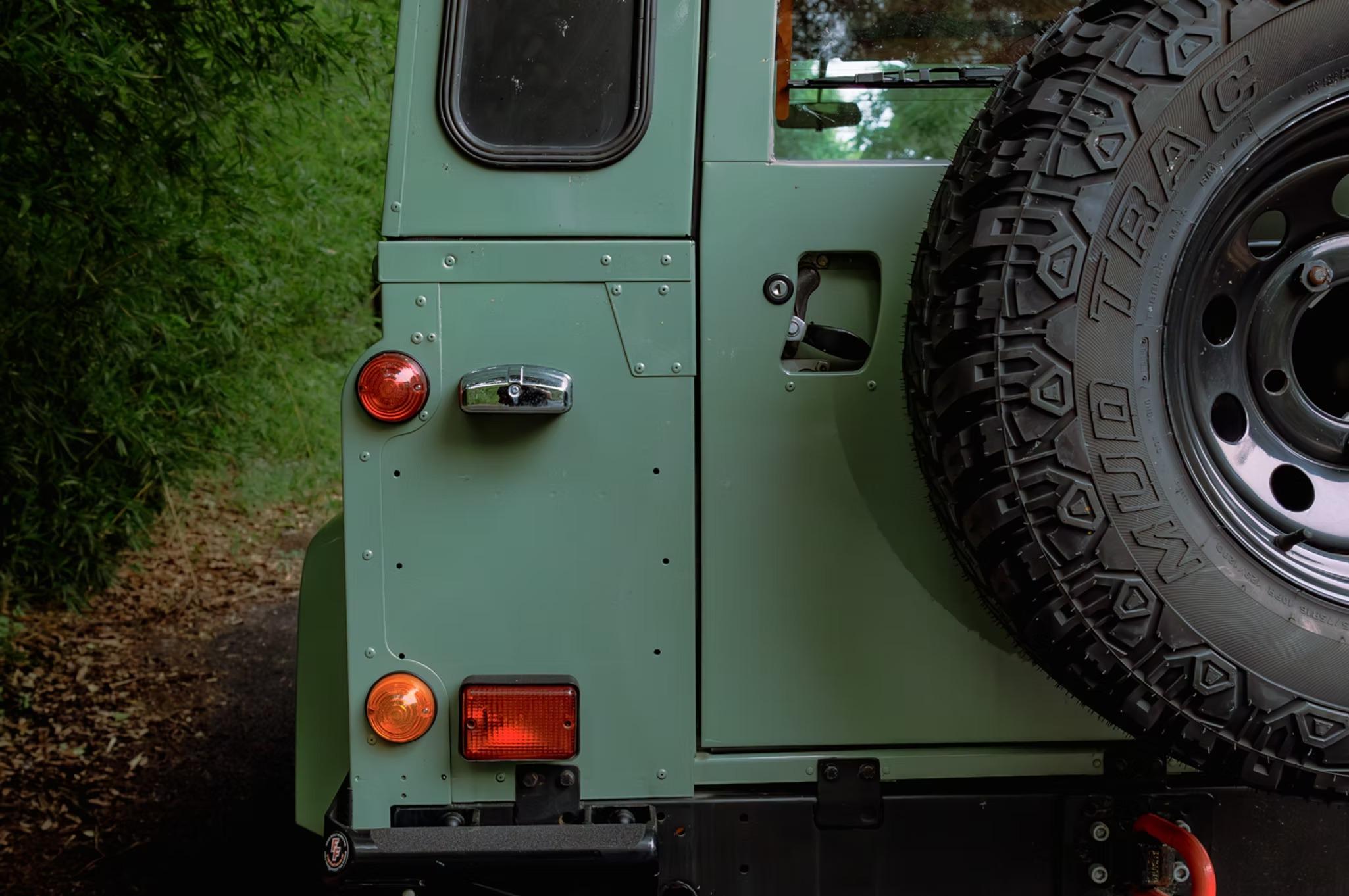 1991 Land Rover Defender 90