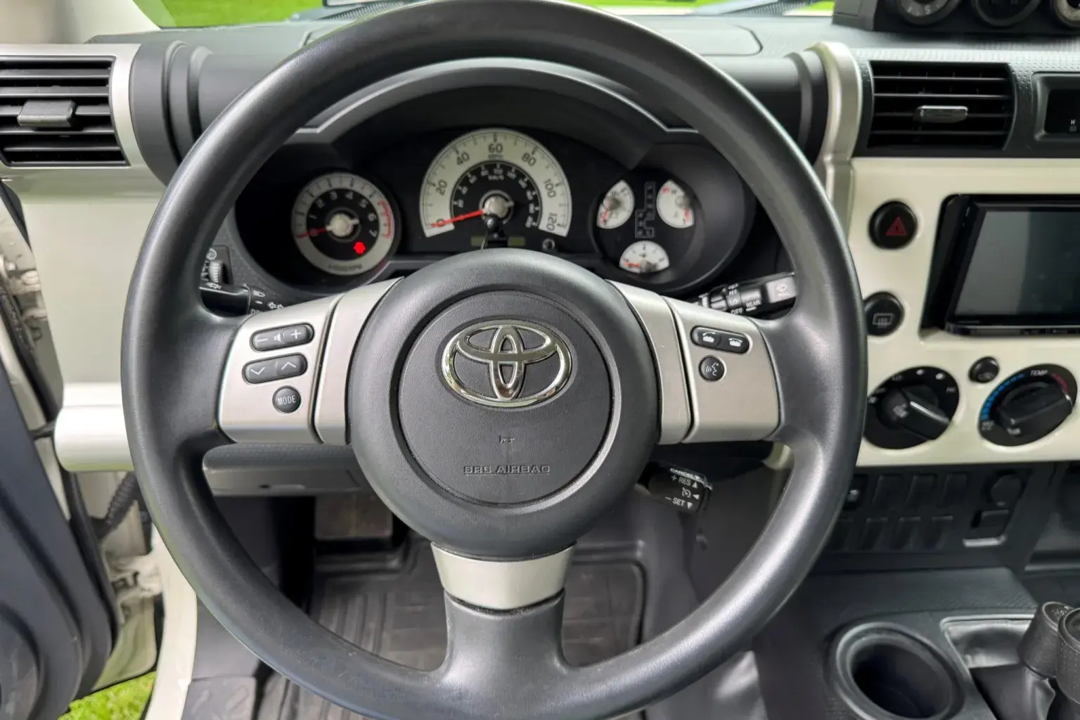 Modified 2014 Toyota FJ Cruiser
