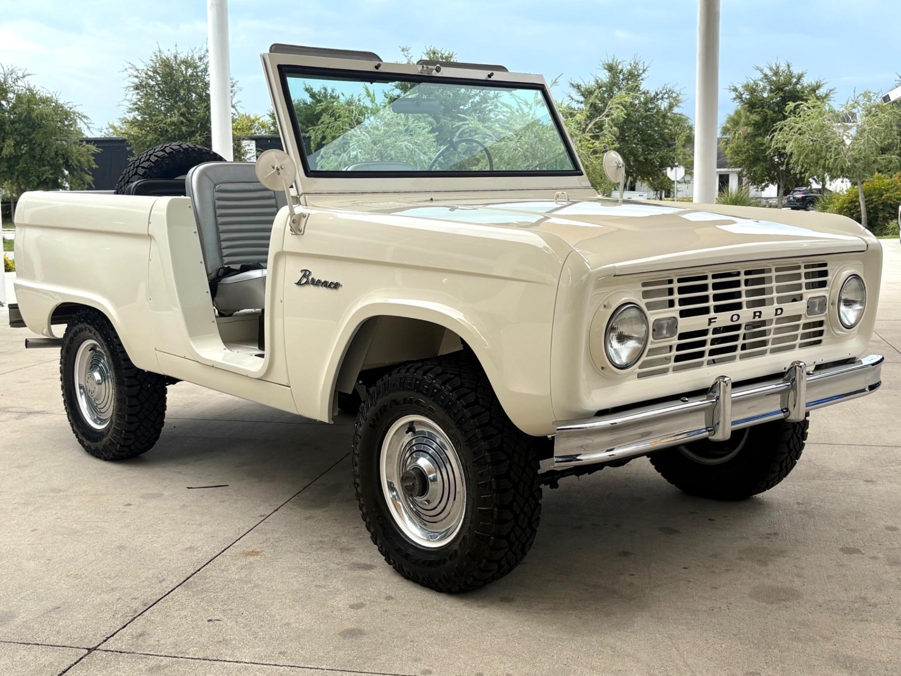 1966 Ford Bronco U13 Roadster