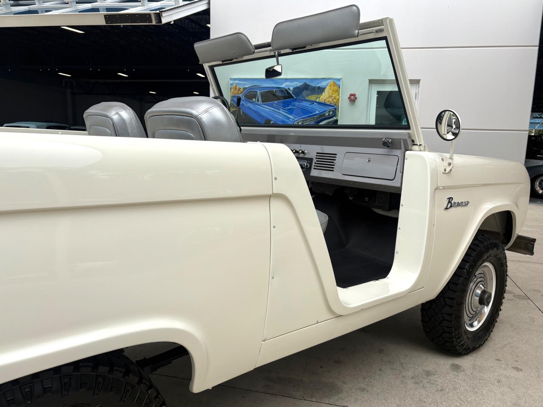 1966 Ford Bronco U13 Roadster
