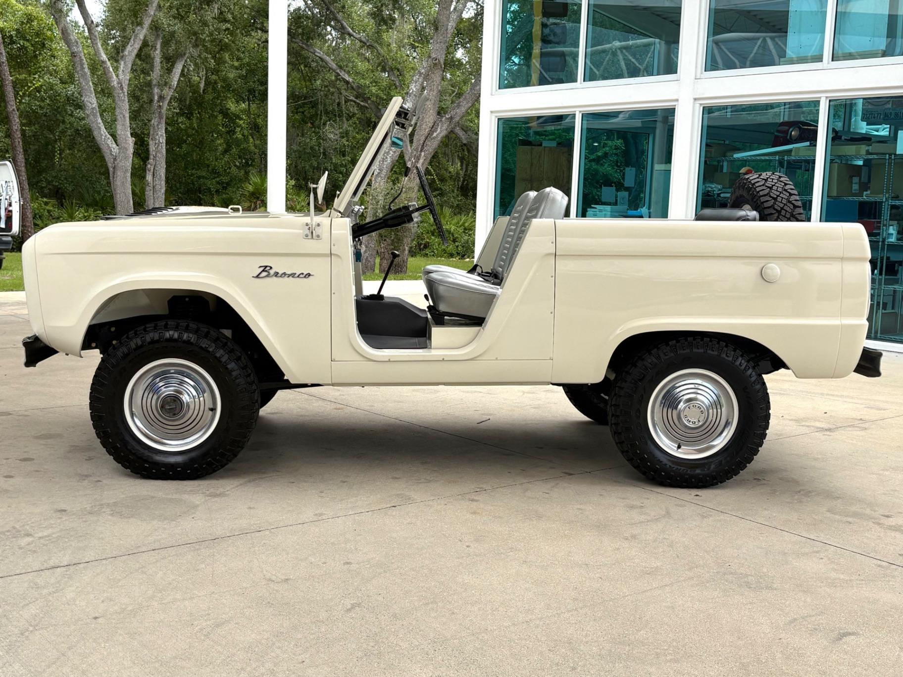 1966 Ford Bronco U13 Roadster - 2