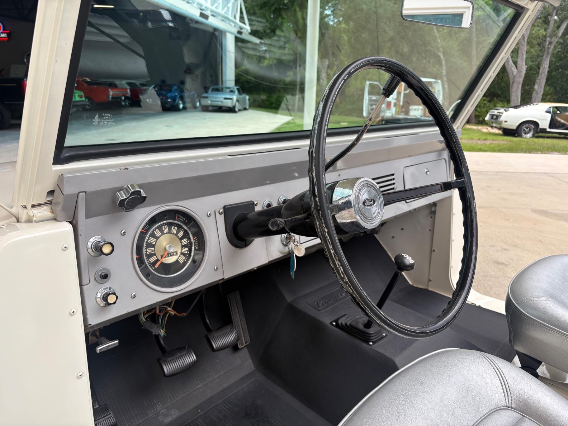 1966 Ford Bronco U13 Roadster