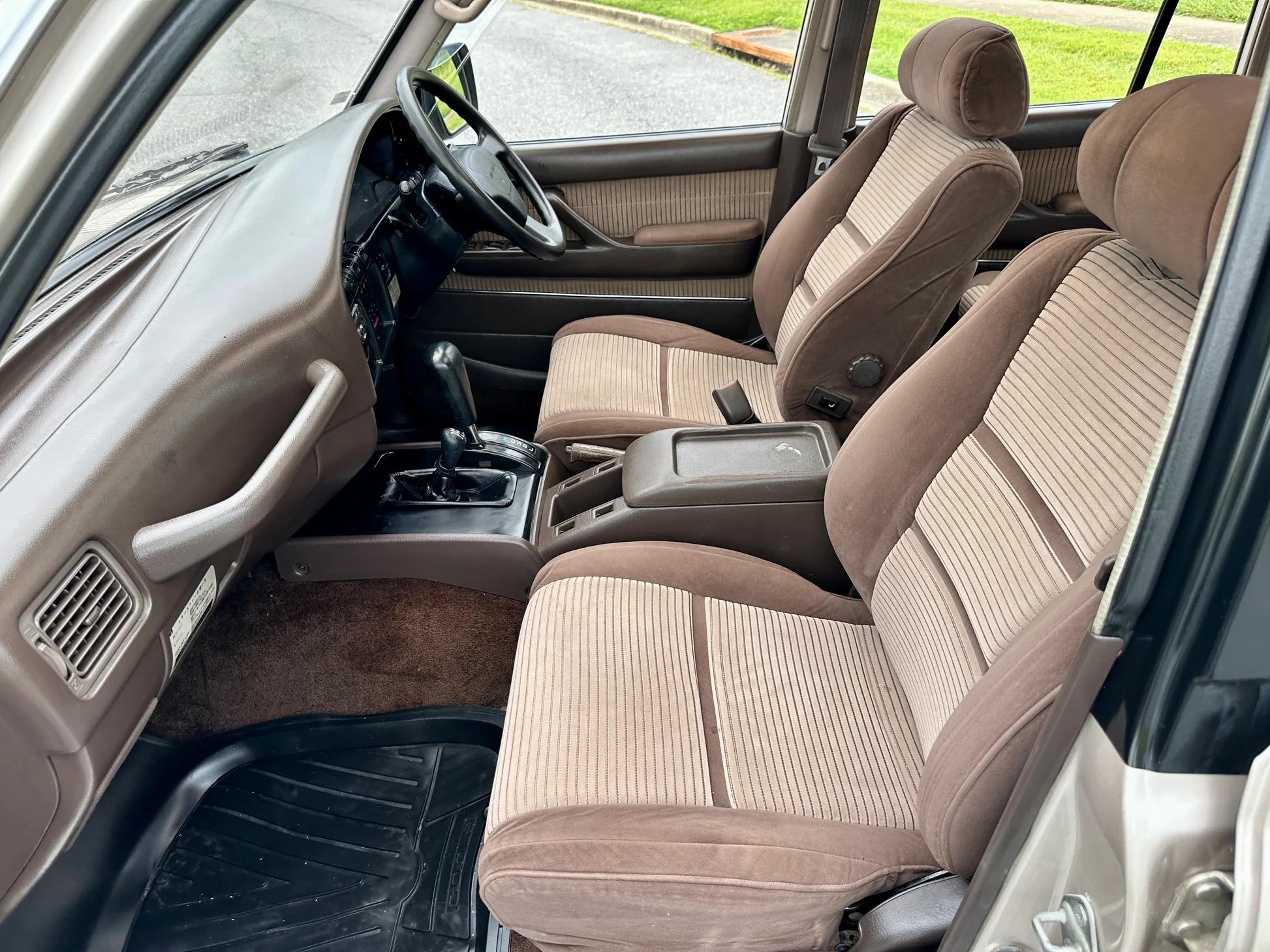 Triple-Locked 1991 Toyota Land Cruiser HDJ81 VX