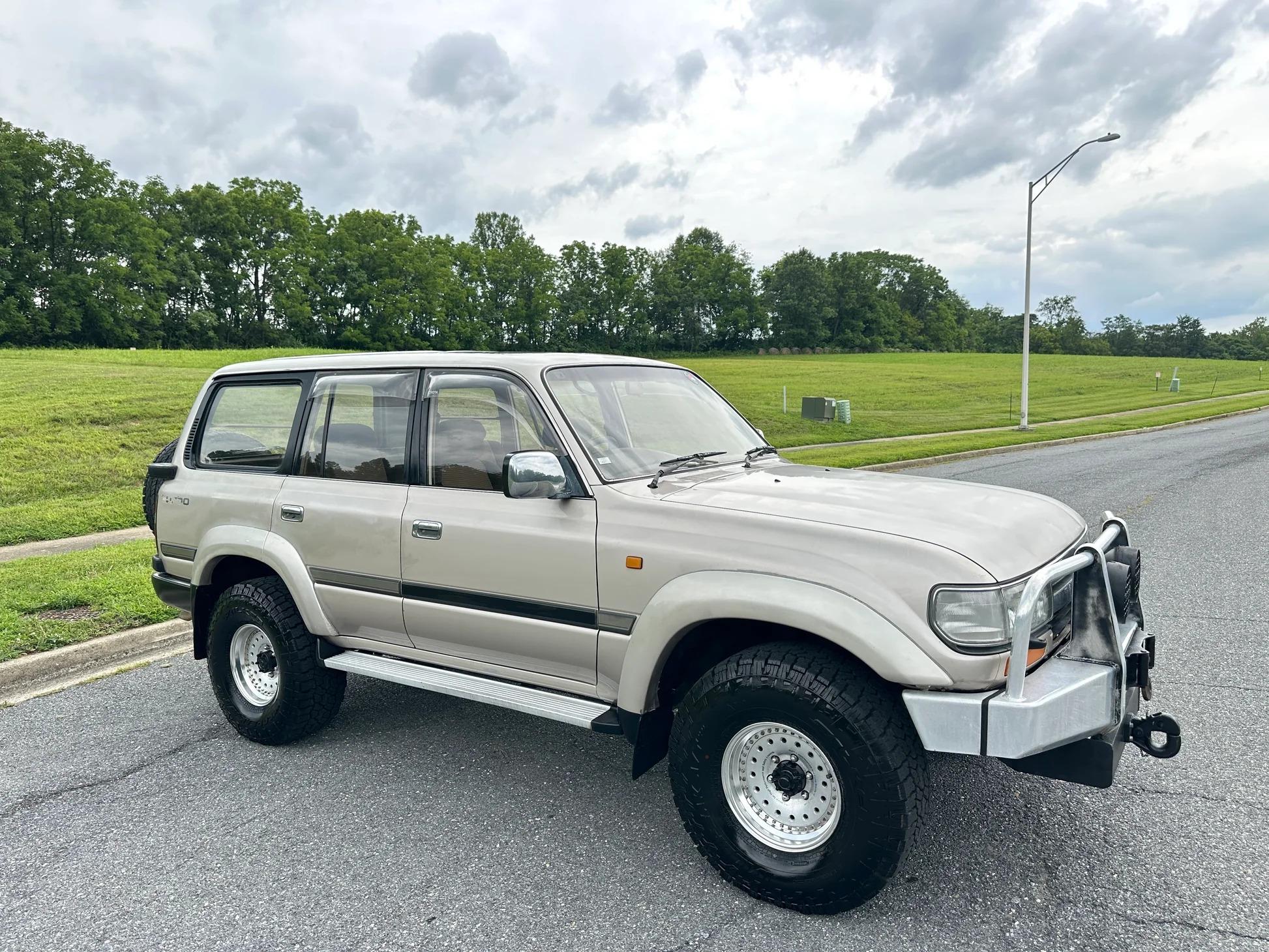 Triple-Locked 1991 Toyota Land Cruiser HDJ81 VX